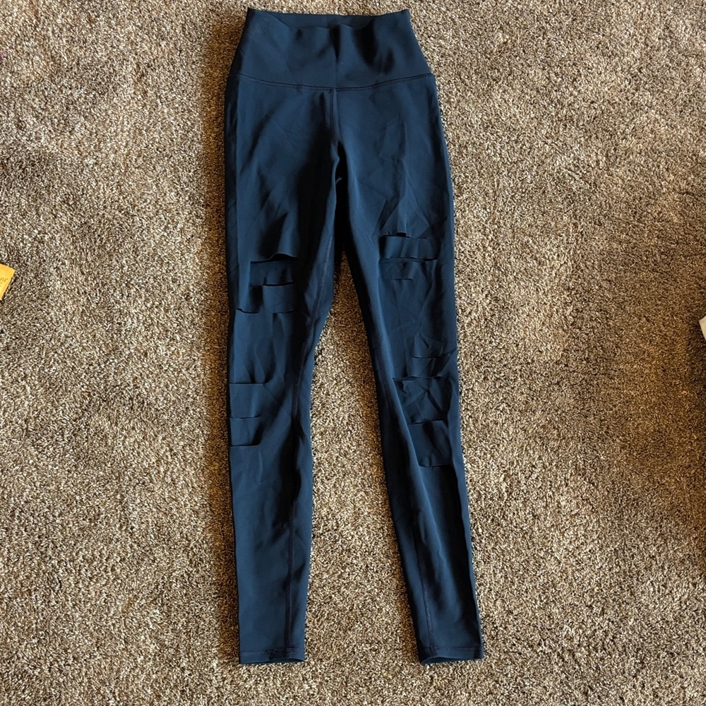 ALO Yoga cut out navy Leggings